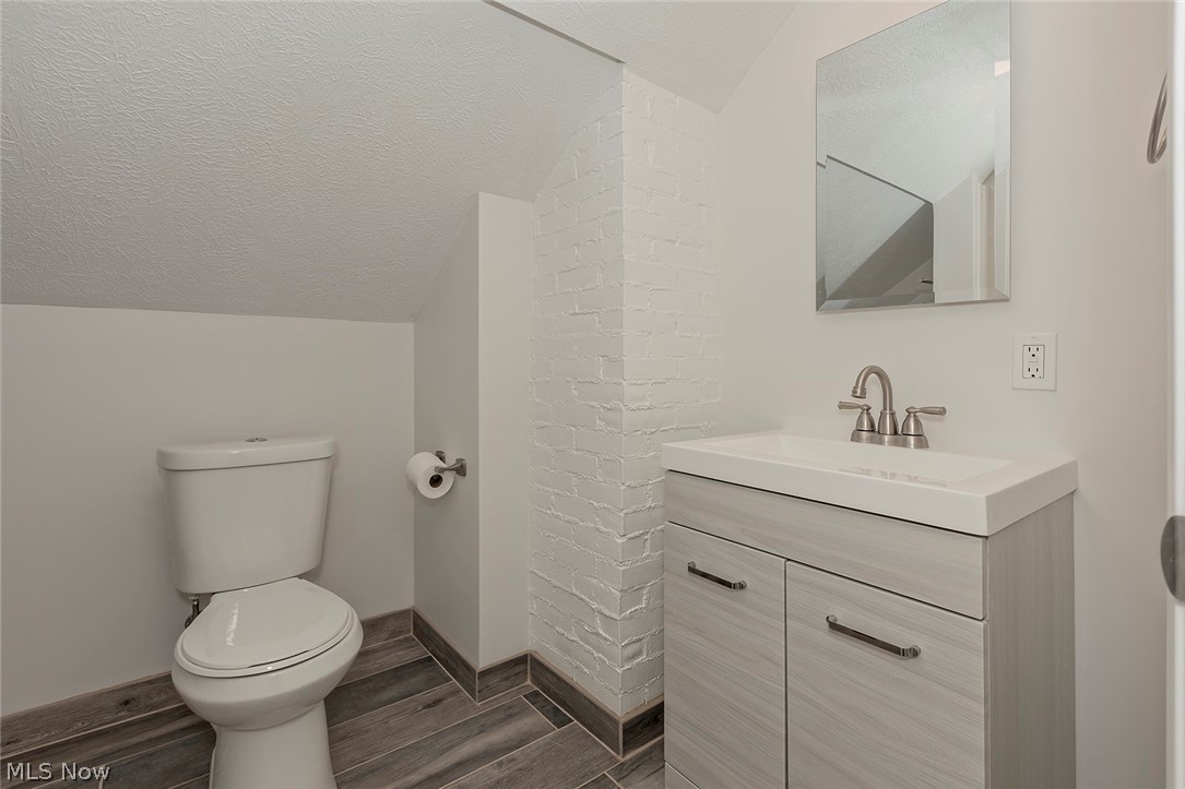 1345 Haverston Road Lyndhurst, OH 44124 - Photo 21 of 35 Gallery Image 21