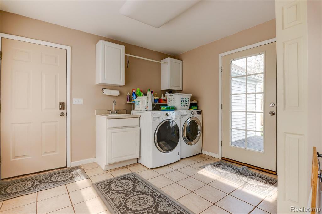 2525 Norton Lawn Rochester Hills, MI 48307 - Photo 18 of 29