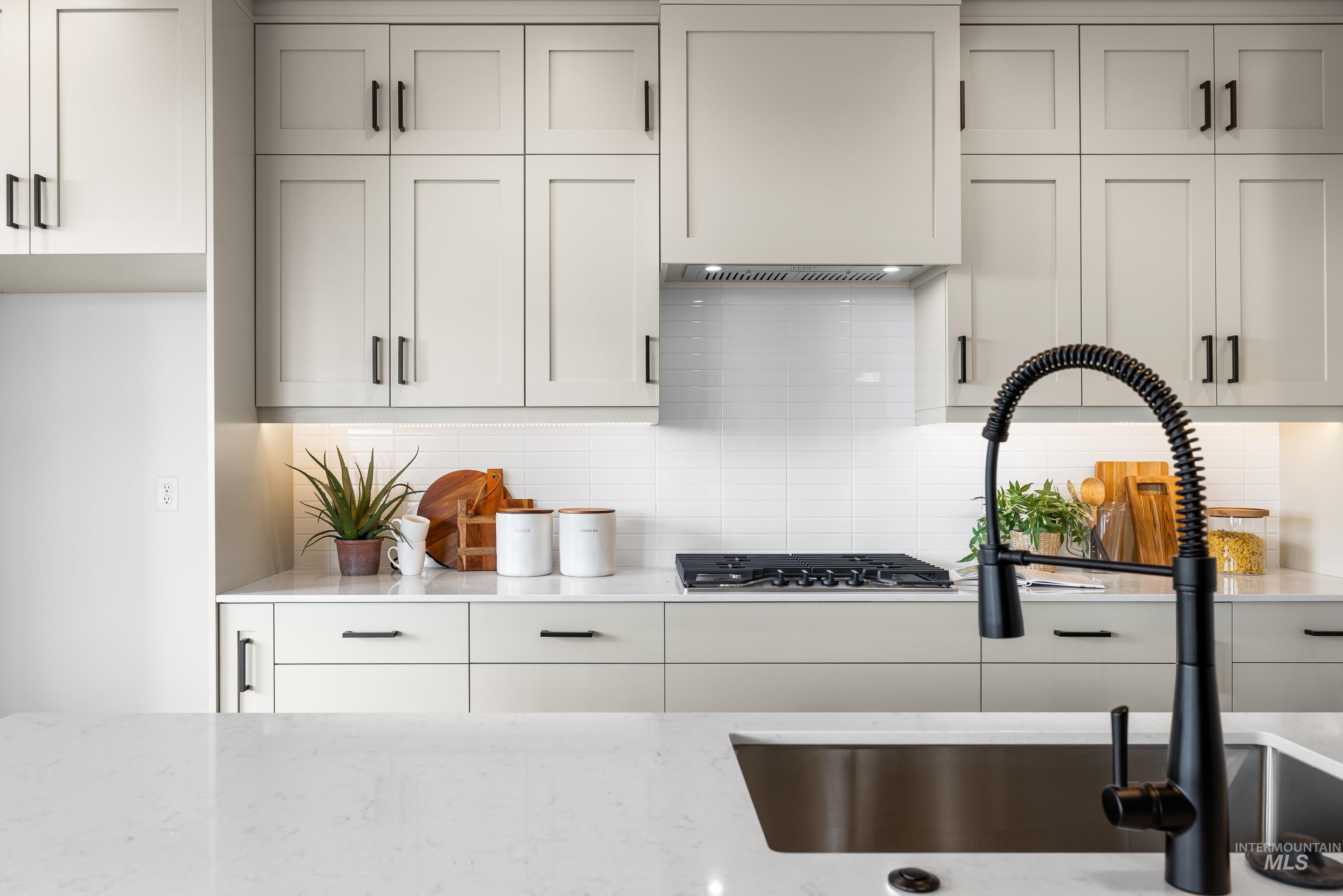 8151 South Granite Rdg Avenue Boise, ID 83716 - Photo 11 of 50