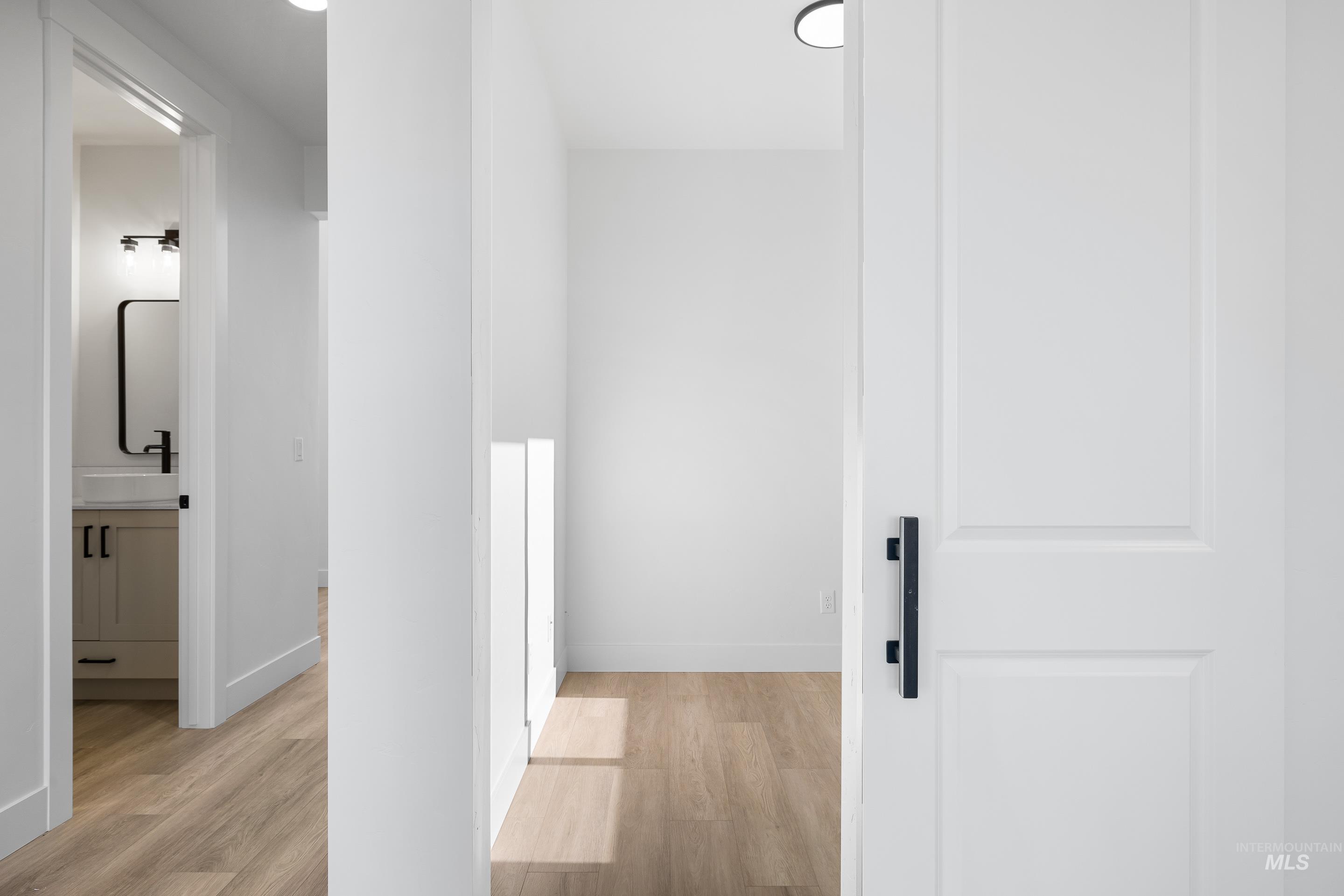 8151 South Granite Rdg Avenue Boise, ID 83716 - Photo 24 of 50 Off of living room