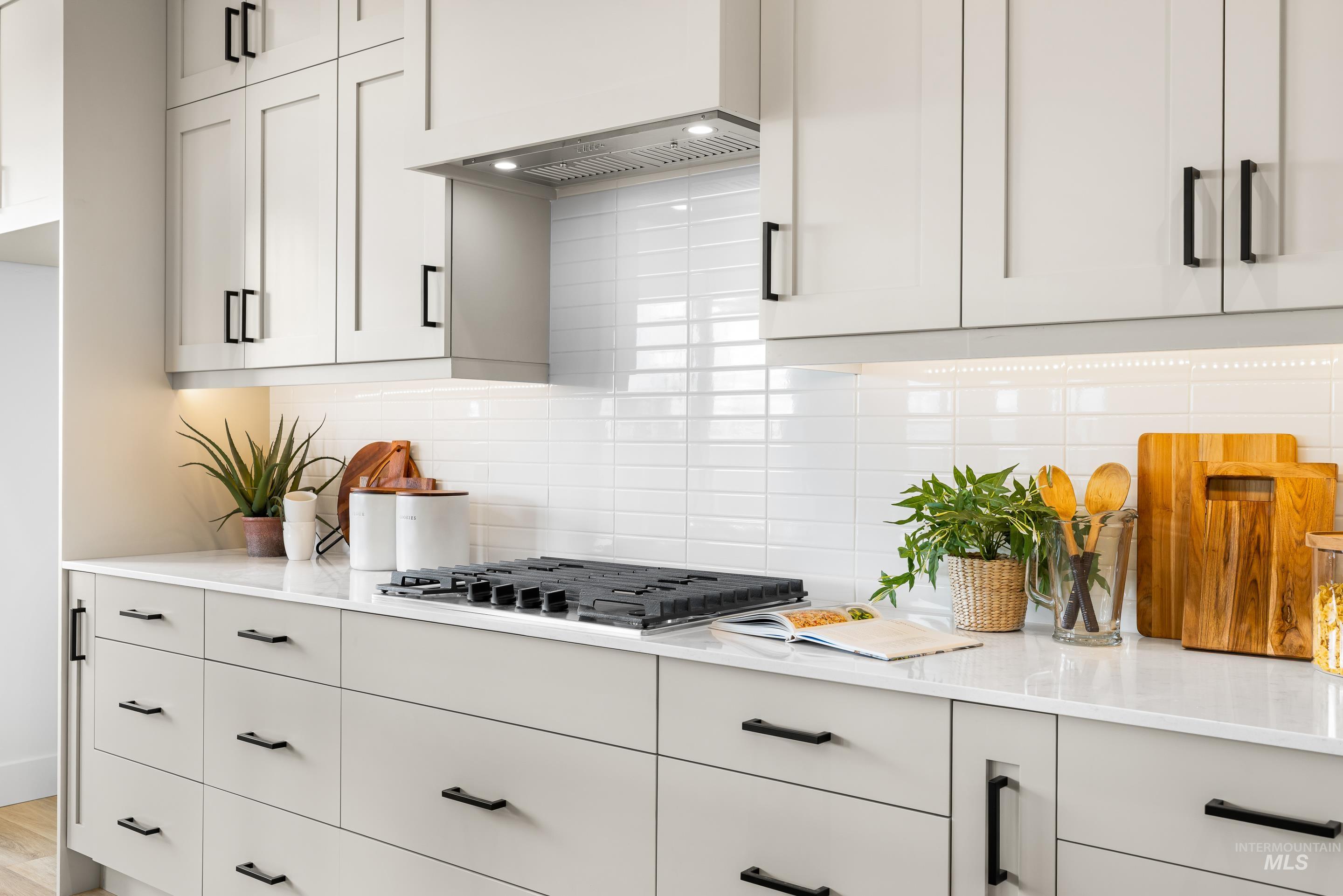 8151 South Granite Rdg Avenue Boise, ID 83716 - Photo 3 of 50