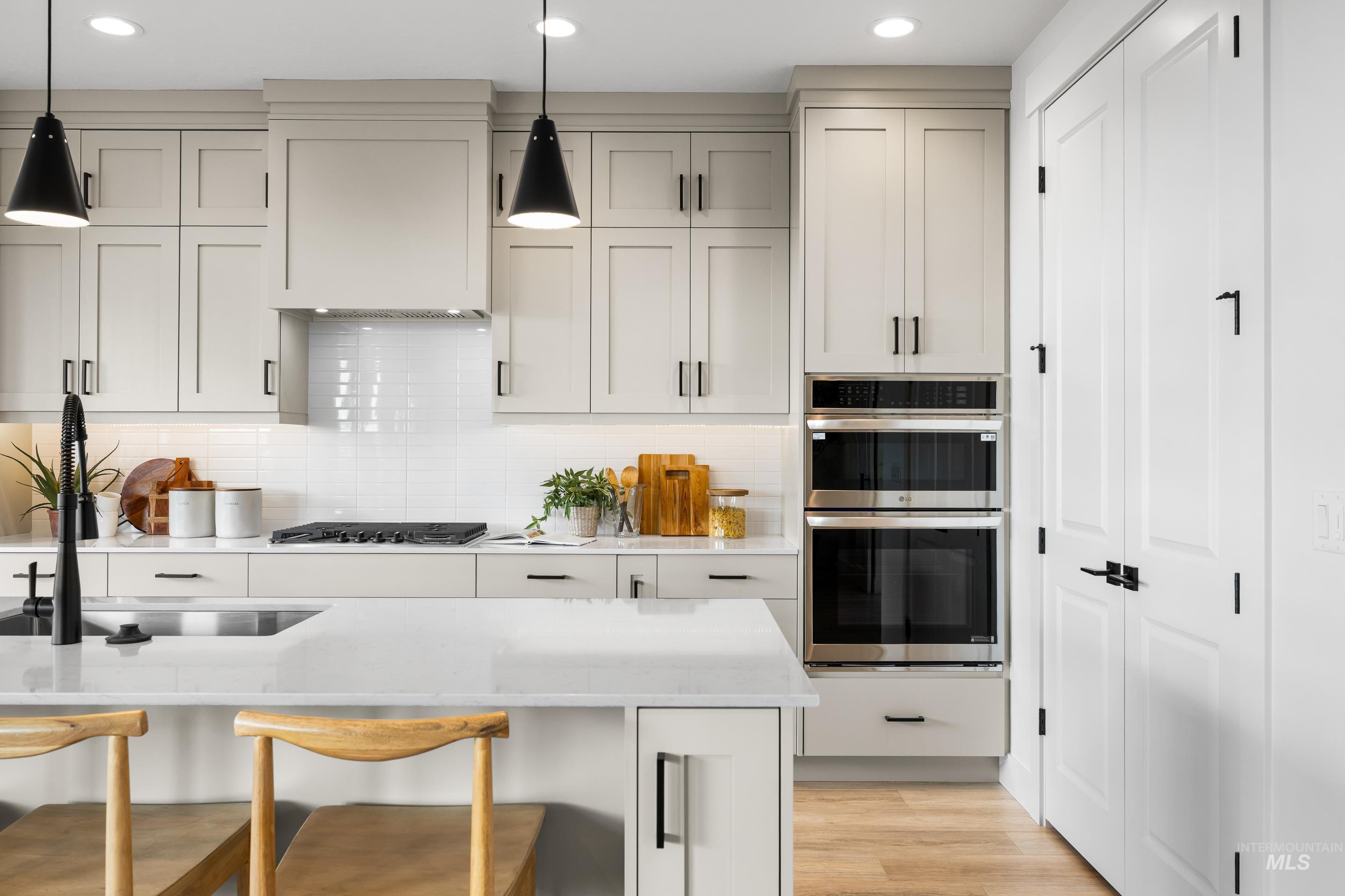 8151 South Granite Rdg Avenue Boise, ID 83716 - Photo 5 of 50