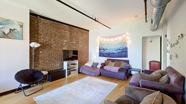 $5,000 | 1445 Tremont Street, Unit 3S, Boston, MA 02120