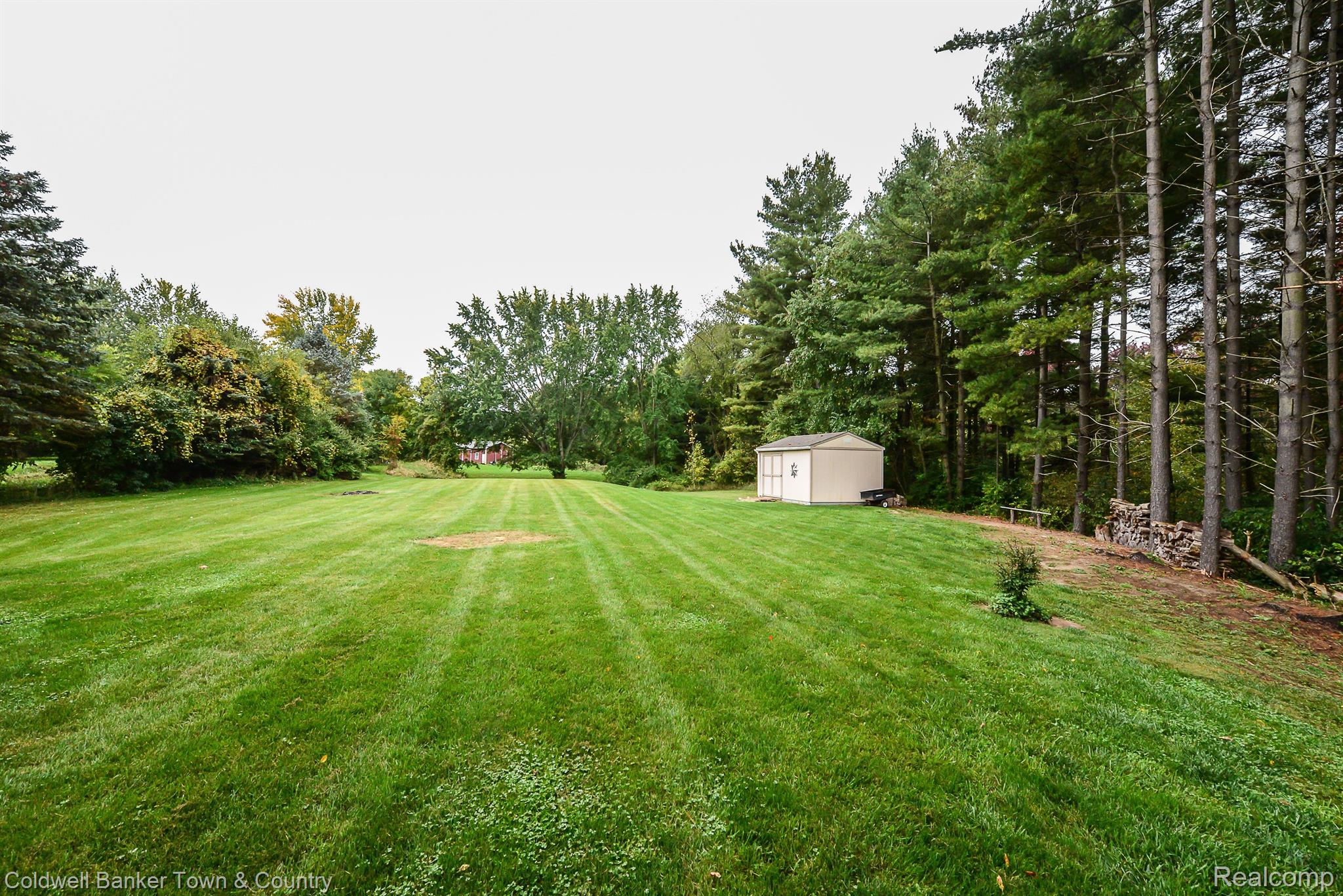 9519 Silver Lake Road Linden, MI 48451 - Photo 36 of 43 Gallery Image 36