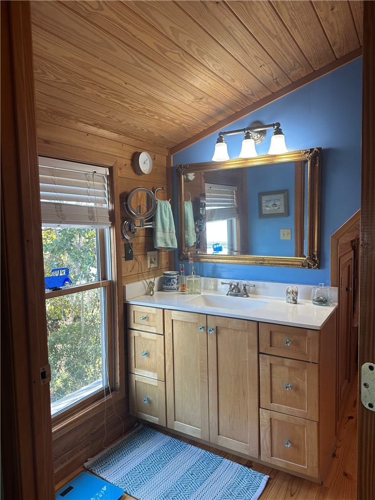 1809 Hird Island Darien, GA 31305 - Photo 13 of 51 Primary Bath