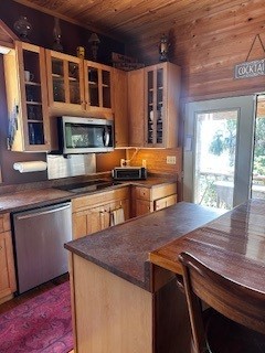 1809 Hird Island Darien, GA 31305 - Photo 15 of 51 Kitchen