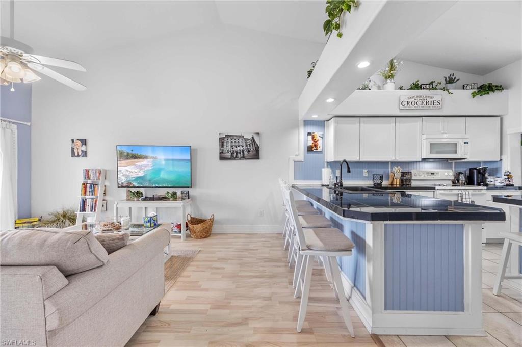 7980 Mahogany Run Lane, Unit 123 Naples, FL 34113 - Photo 7 of 41