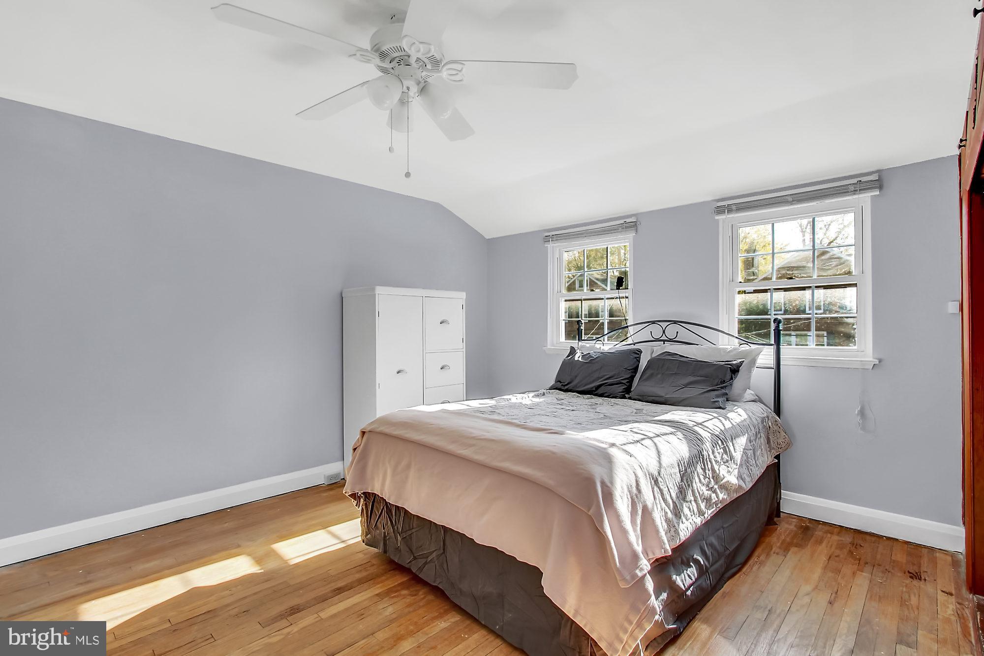 1656 Mussula Road Towson, MD 21286 - Photo 3 of 26 Enormous master bedroom with ceiling fan