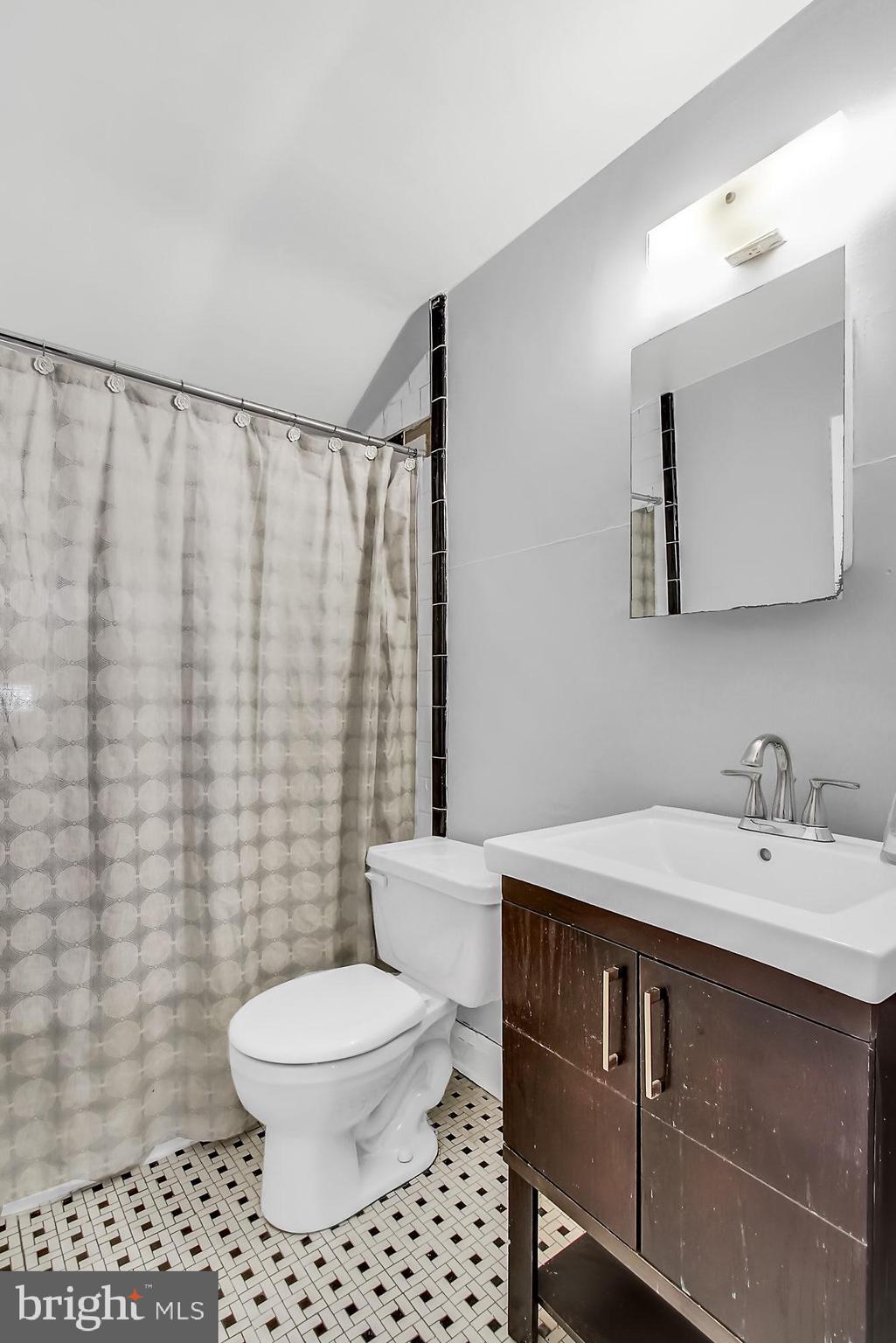 1656 Mussula Road Towson, MD 21286 - Photo 22 of 26 Freshly painted full bathroom.