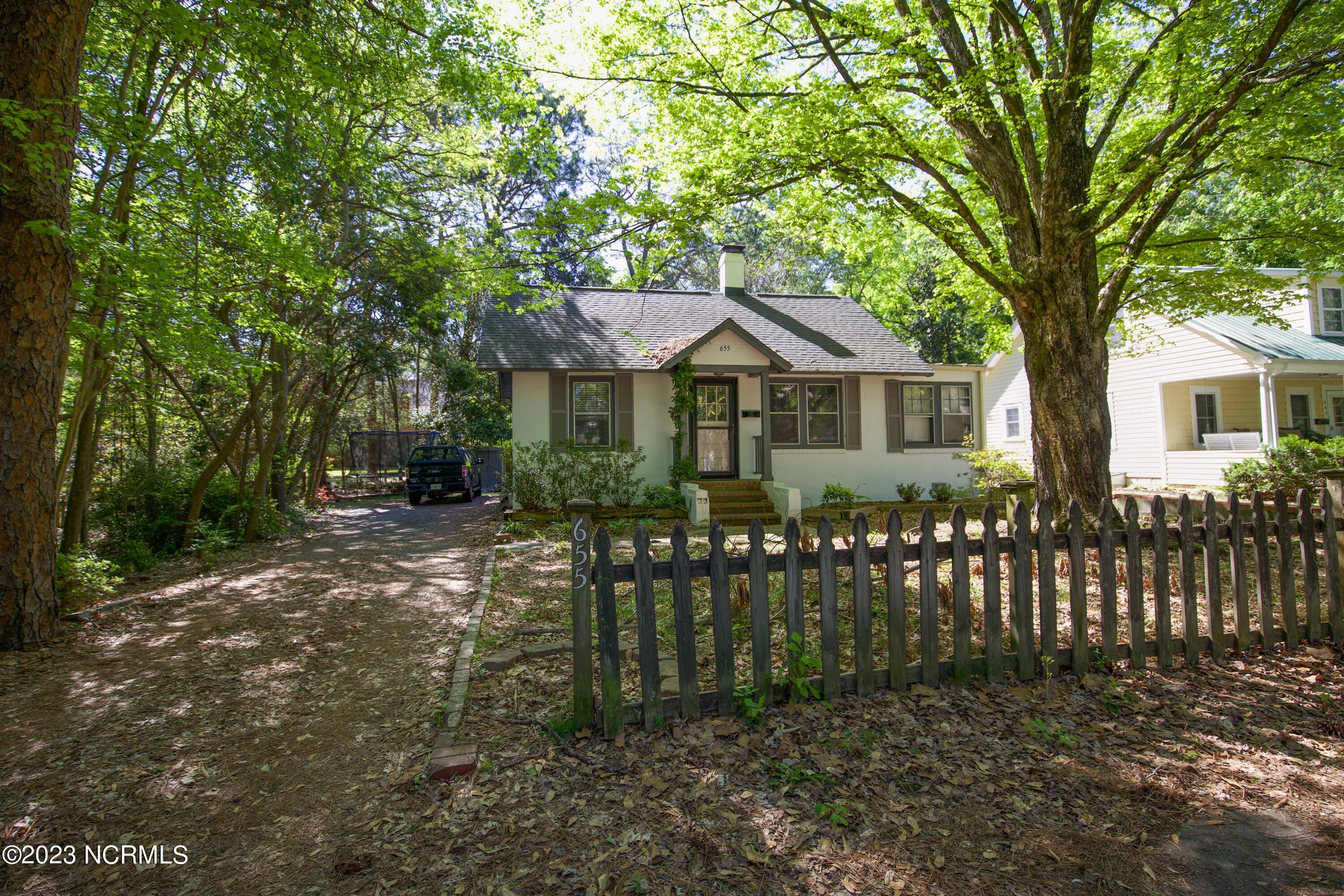 655 North May Street Southern Pines, NC 28387 - Photo 29 of 29 655 N May St-37