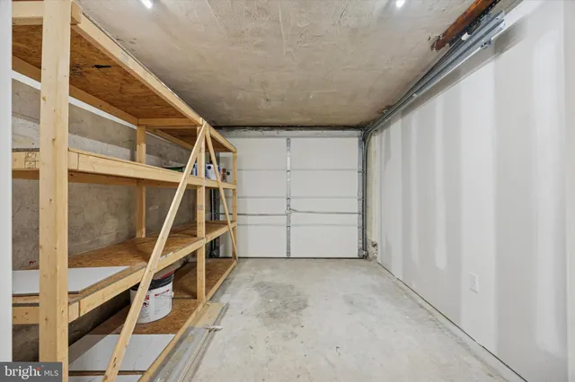 $2,450 | 239 South Bayberry Lane, Upper Darby, PA 19082