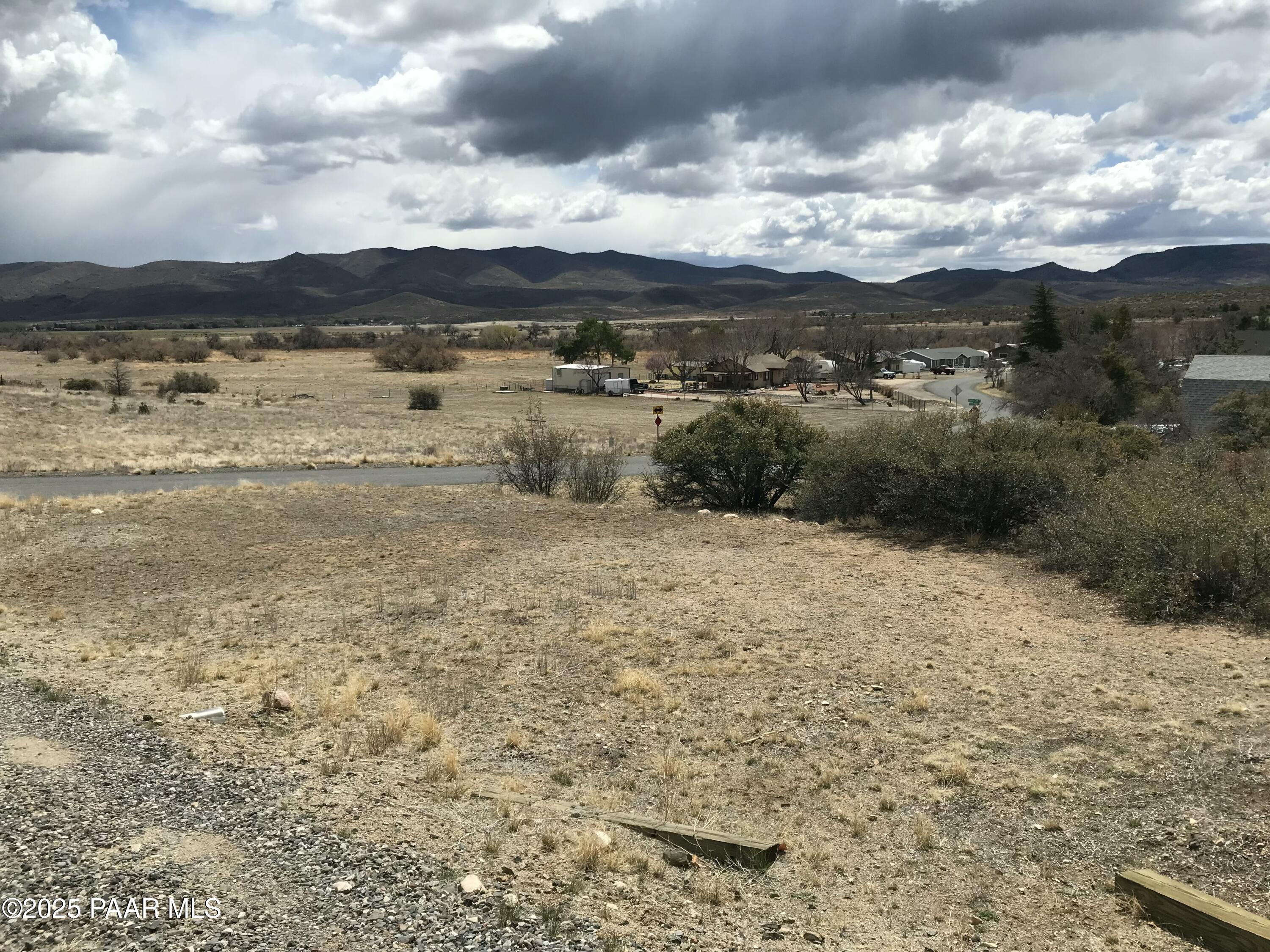 18466 Peeples Valley Road Peeples Valley, AZ 86332 - Photo 15 of 18 tempImage5kwnFM