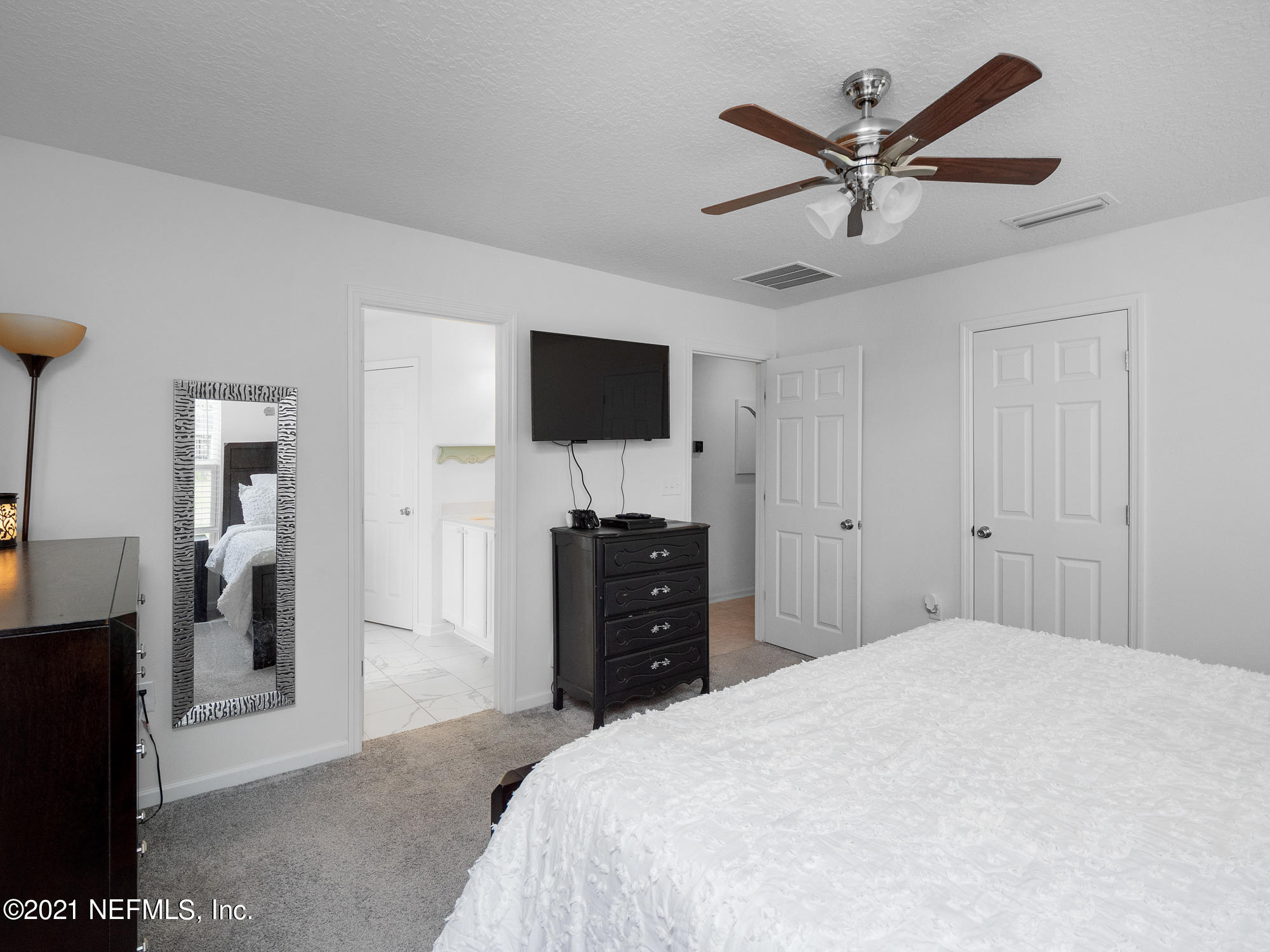 8209 Fouraker Forest Road Jacksonville, FL 32221 - Photo 14 of 26 Owners Suite