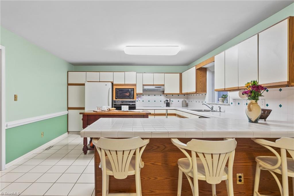 223 Wendy Oak Road Reidsville, NC 27320 - Photo 14 of 50