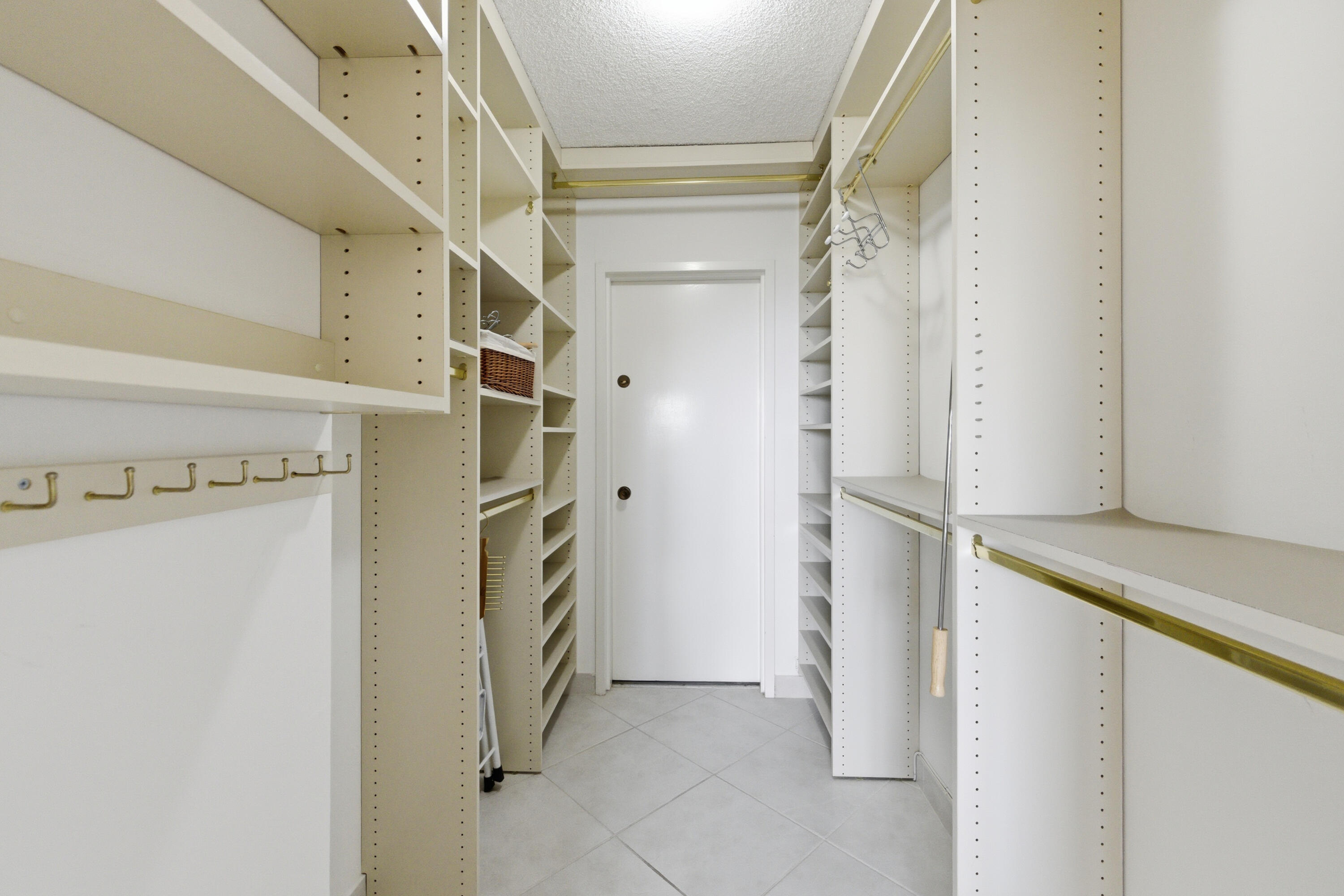 2121 North Ocean Boulevard, Unit 805W Boca Raton, FL 33431 - Photo 13 of 38 3W7A3685