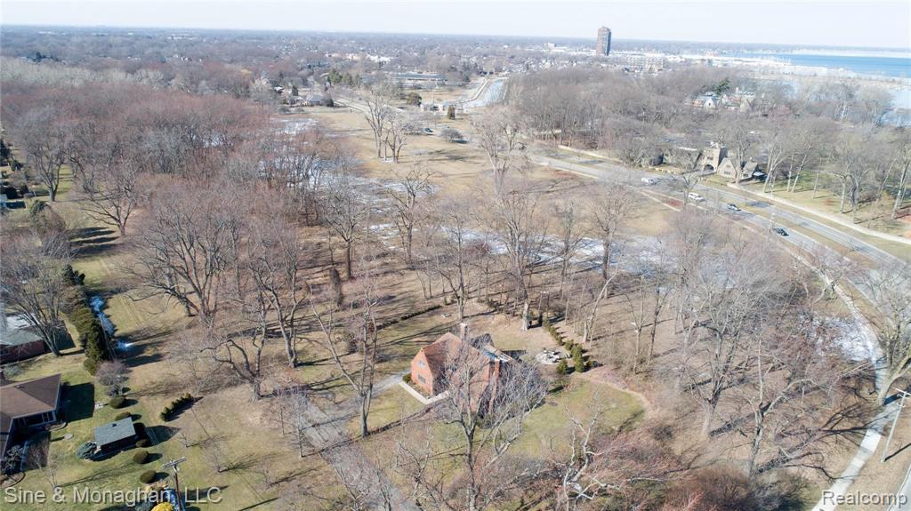 1017 Lake Shore Road Grosse Pointe Shores, MI 48236 - Photo 46 of 55