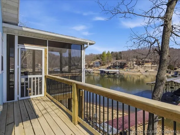 $285,000 | 31431 Barrel Road, Stover, MO 65078