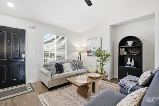 $459,000 | 3525 South Annett Avenue, Boise, ID 83705