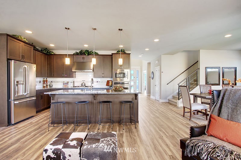 20 175th Place Southeast Bothell, WA 98012 - Photo 2 of 14 Gallery Image 2