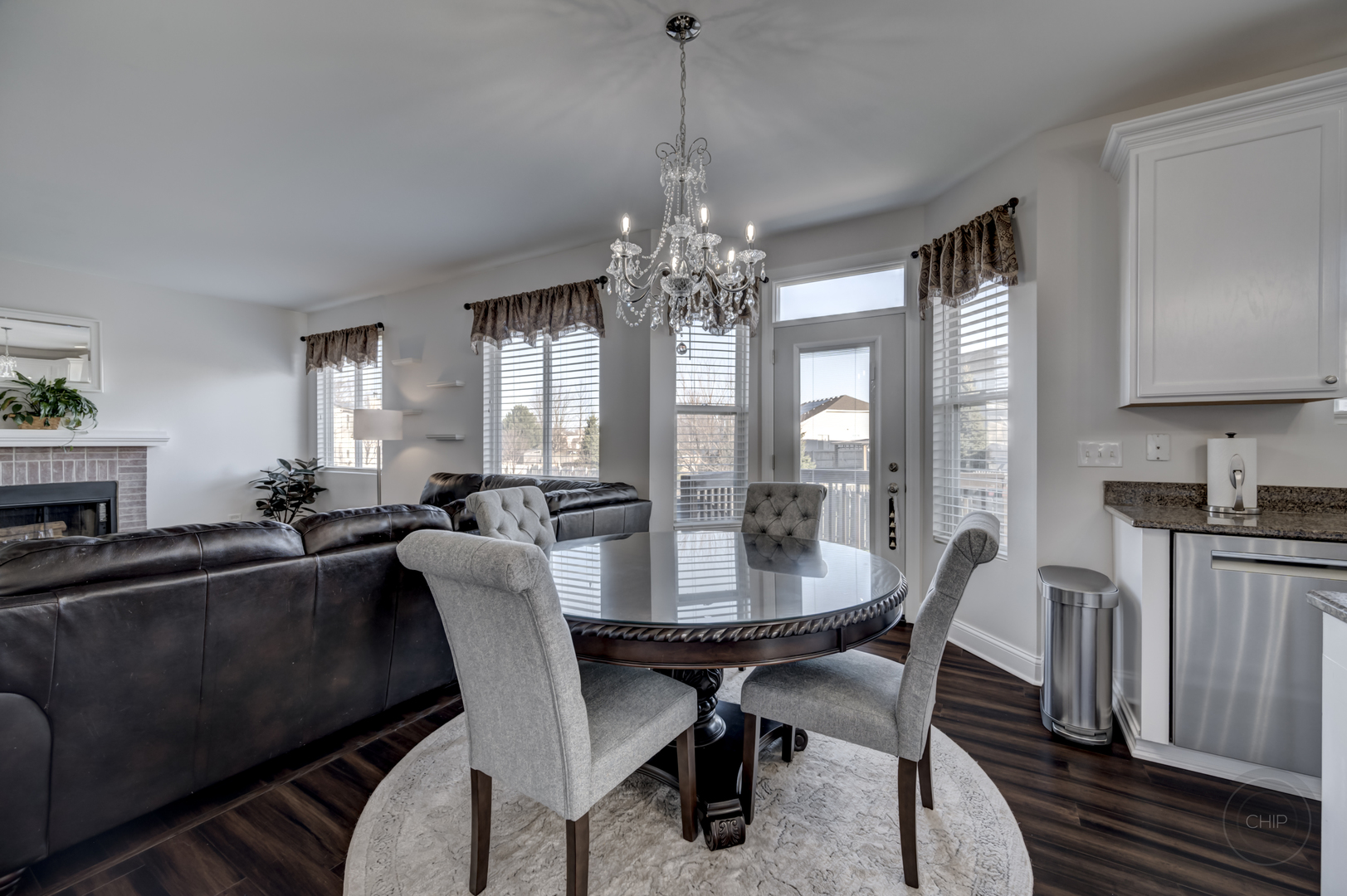 1534 Apple Valley Road Bolingbrook, IL 60490 - Photo 23 of 52