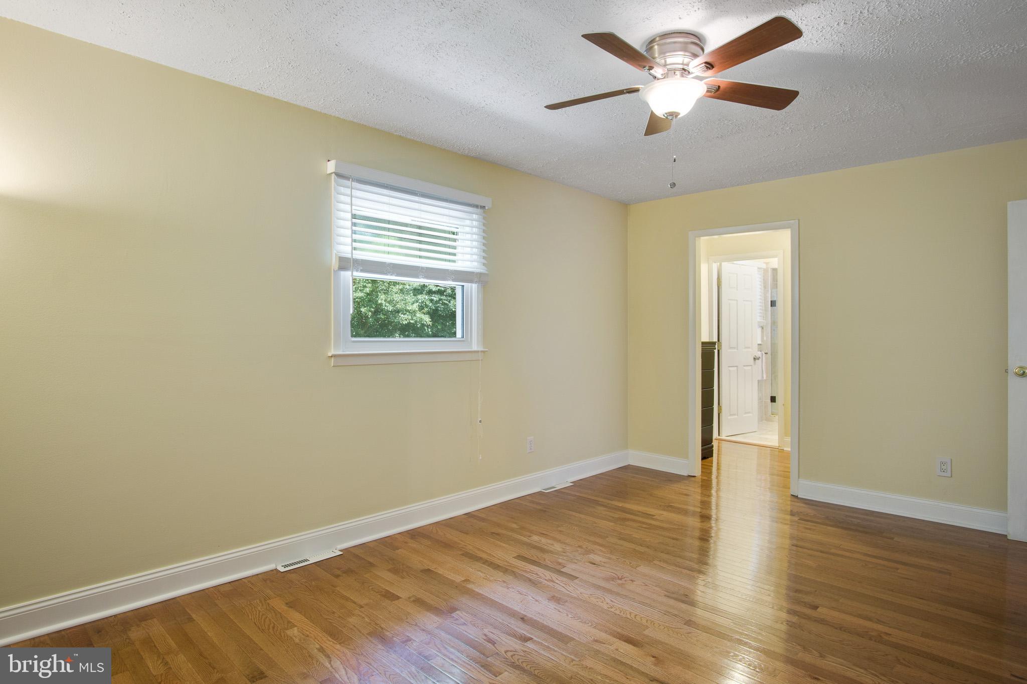 2129 Largo Road Wilmington, DE 19803 - Photo 12 of 20 Master bedroom