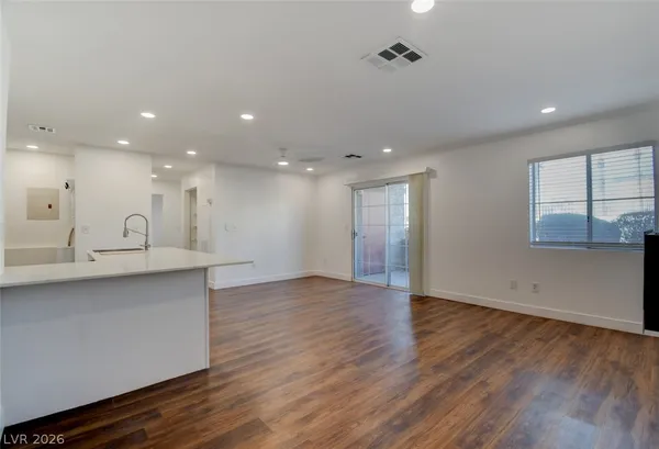 $1,595 | 8600 West Charleston Boulevard, Unit 1180, Las Vegas, NV 89117