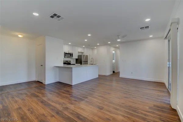 $1,595 | 8600 West Charleston Boulevard, Unit 1180, Las Vegas, NV 89117