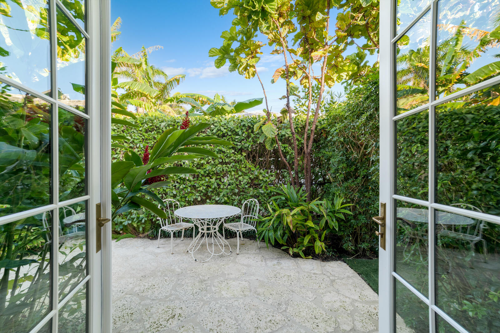 218 List Road Palm Beach, FL 33480 - Photo 19 of 40 Private Terrace