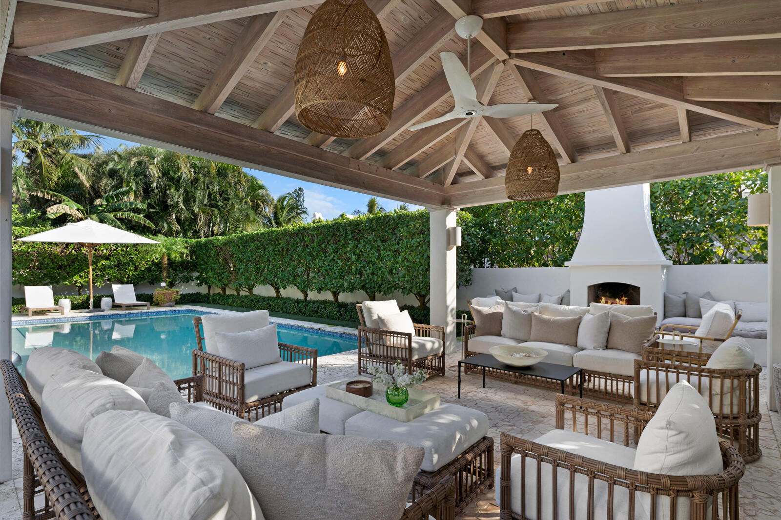 218 List Road Palm Beach, FL 33480 - Photo 2 of 40 Loggia