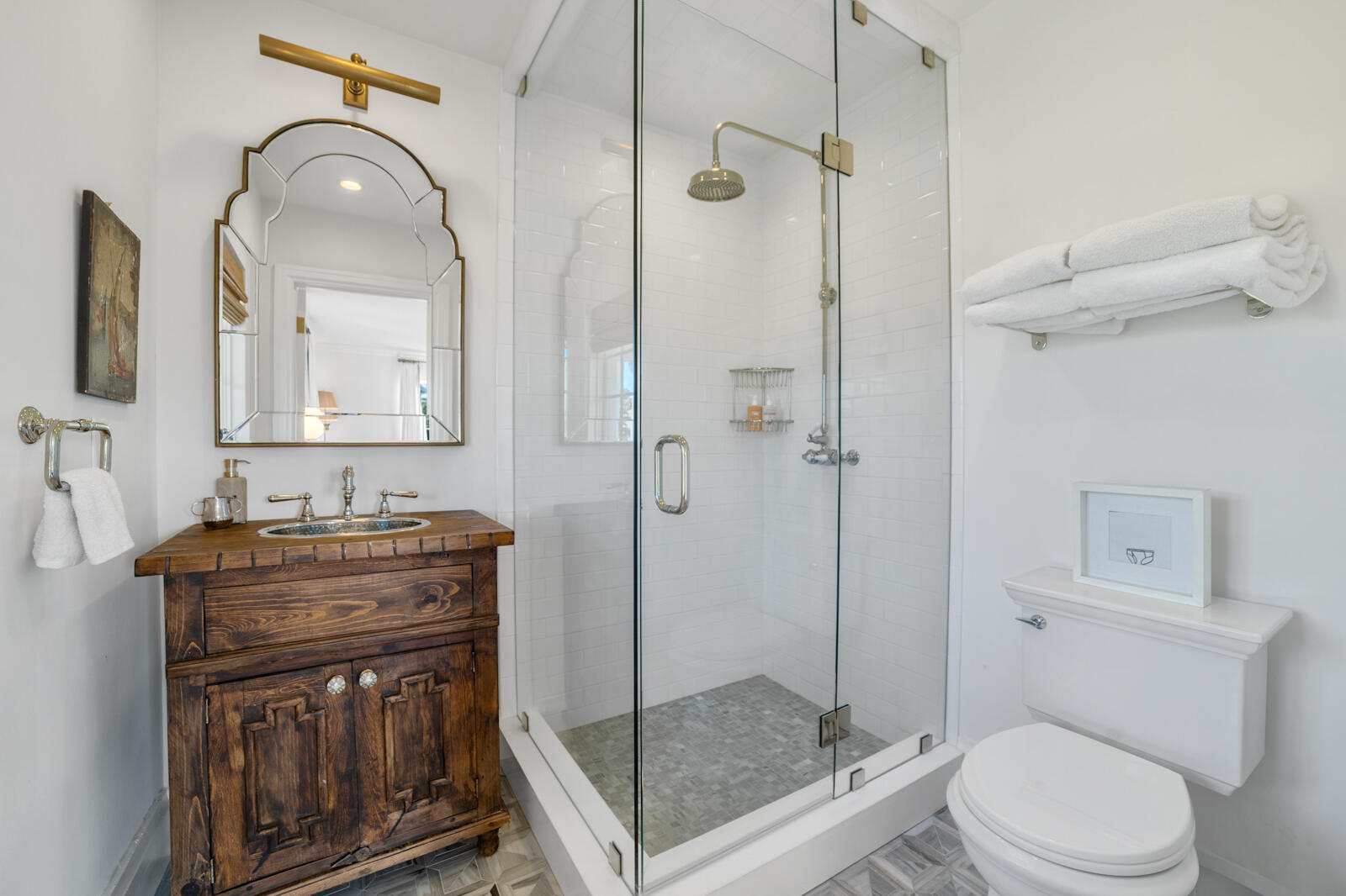 218 List Road Palm Beach, FL 33480 - Photo 30 of 40 Guest Bathroom