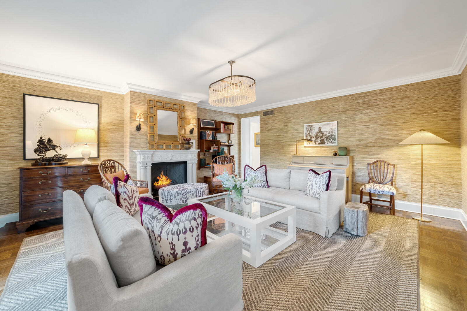 218 List Road Palm Beach, FL 33480 - Photo 5 of 40 Living Room