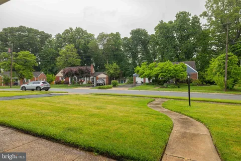 $379,999 | 4636 Bailey Drive, Wilmington, DE 19808