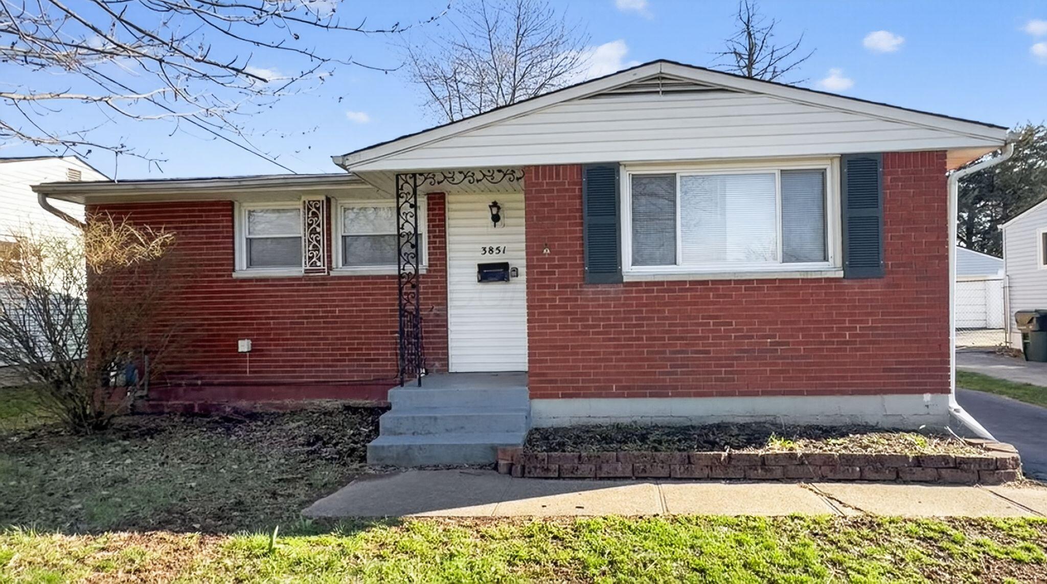 3851 Fairmoor Road Columbus, OH 43228 - Photo 1 of 30 1