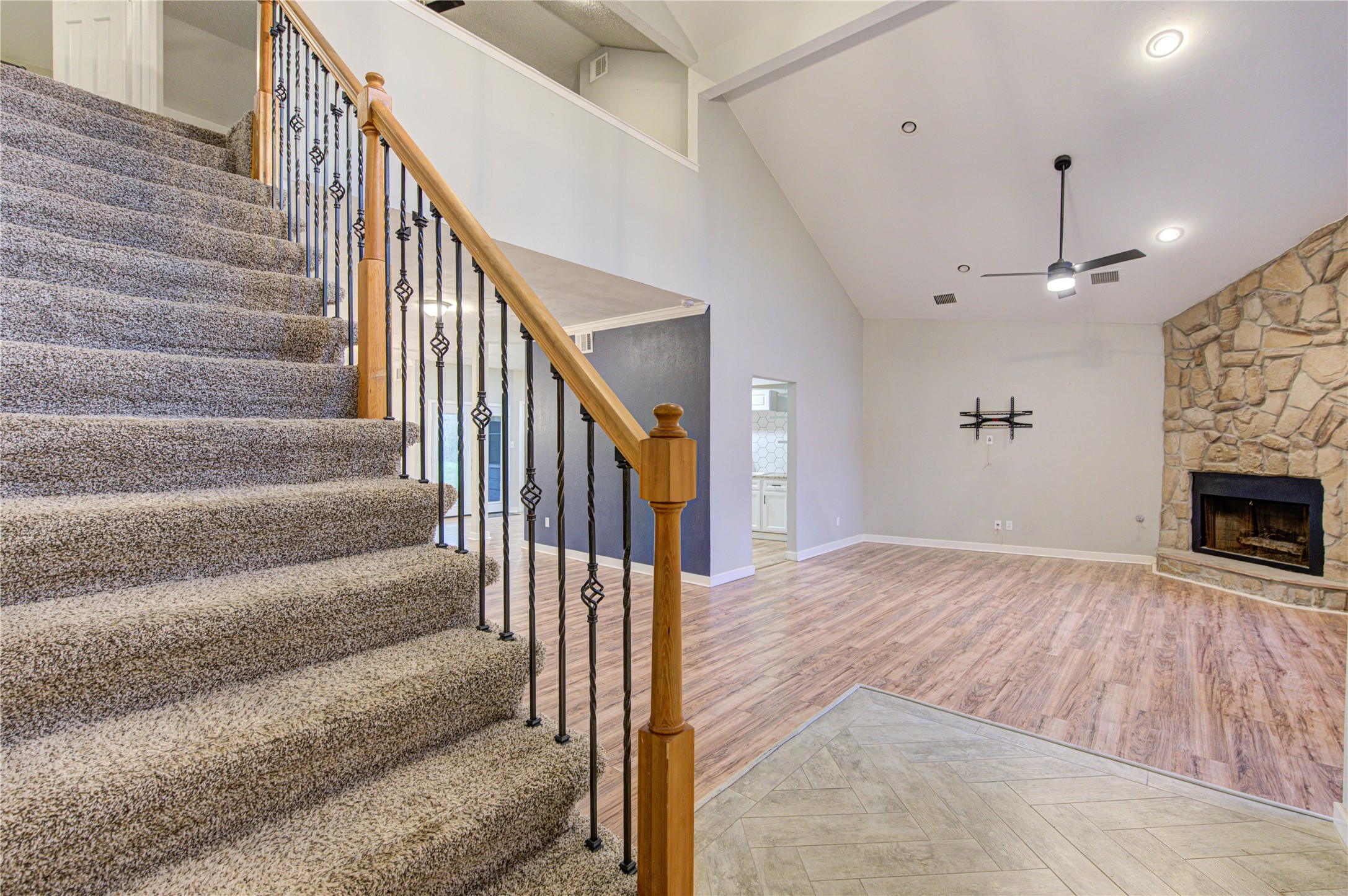 530 Enchanted Lane Spring, TX 77388 - Photo 5 of 26 a view of entryway and hall with wooden floor