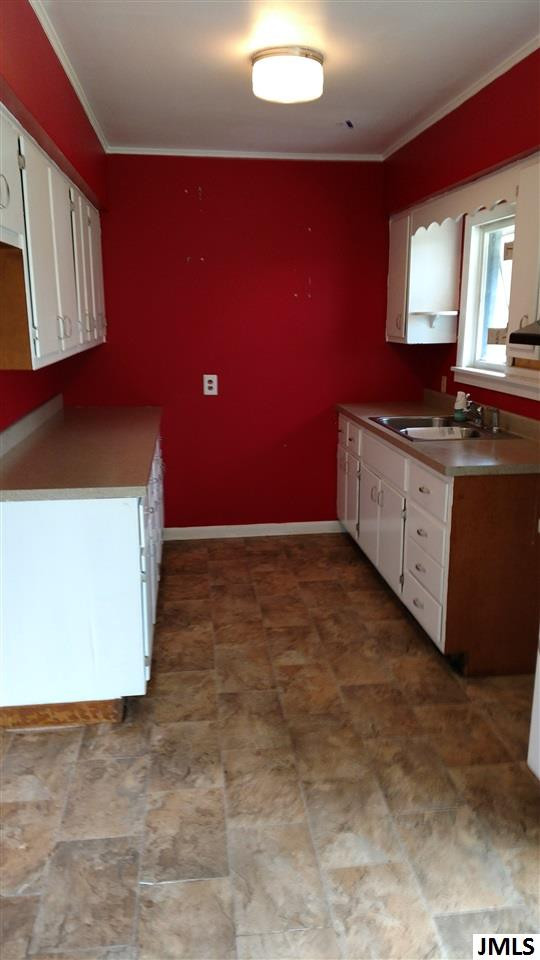 1012 South Dettman Road Jackson, MI 49203 - Photo 3 of 11 Photo 3