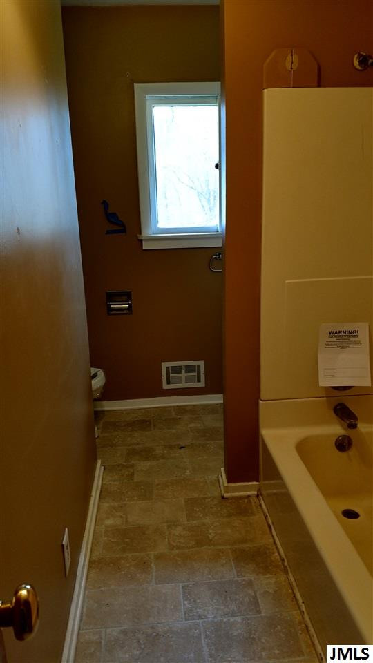 1012 South Dettman Road Jackson, MI 49203 - Photo 9 of 11 Photo 9