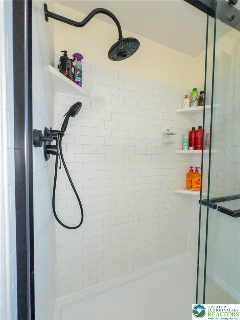 1252 Center Street Coplay, PA 18037 - Photo 36 of 63