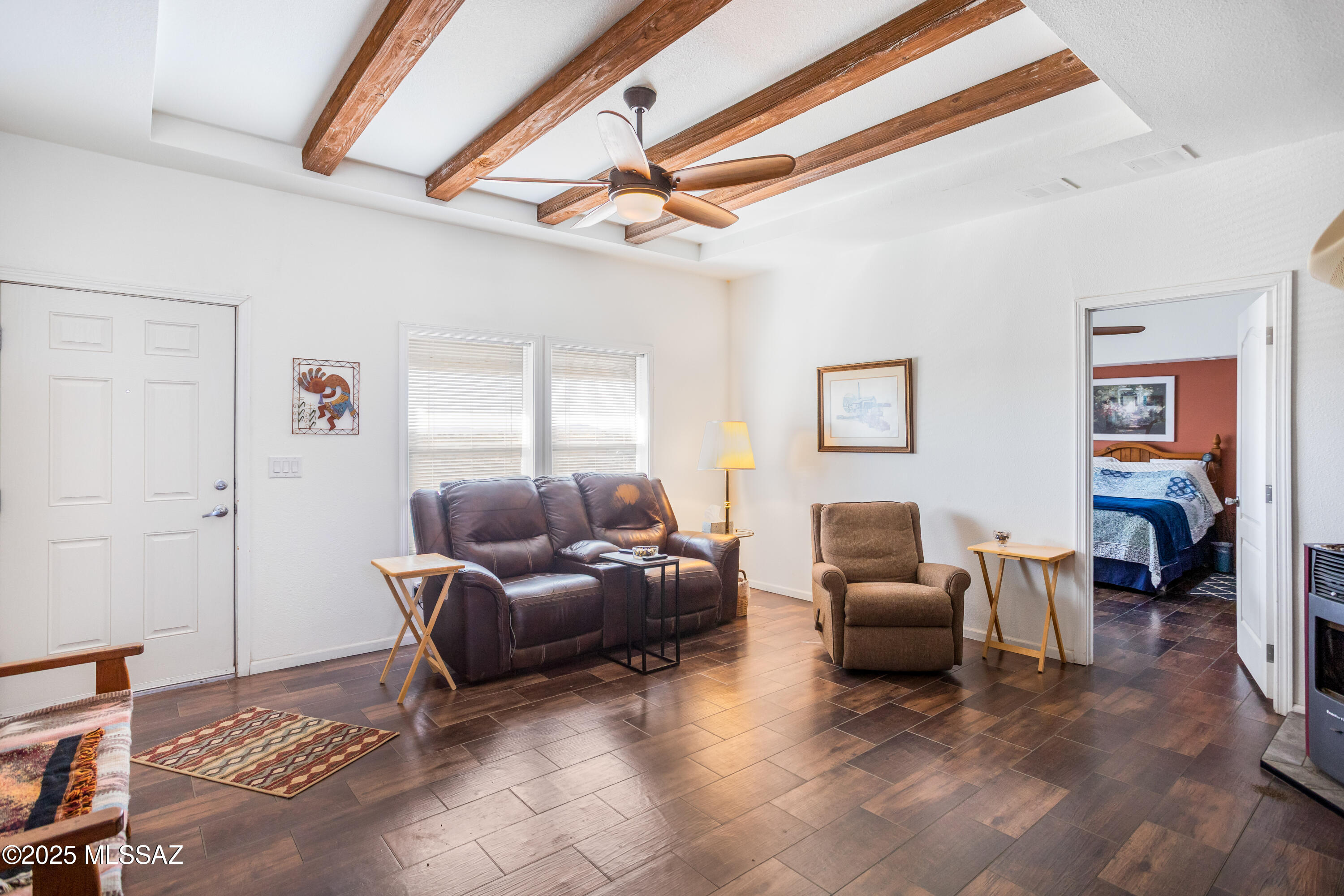 10187 North Mormon Road Elfrida, AZ 85610 - Photo 21 of 50 a living room with furniture