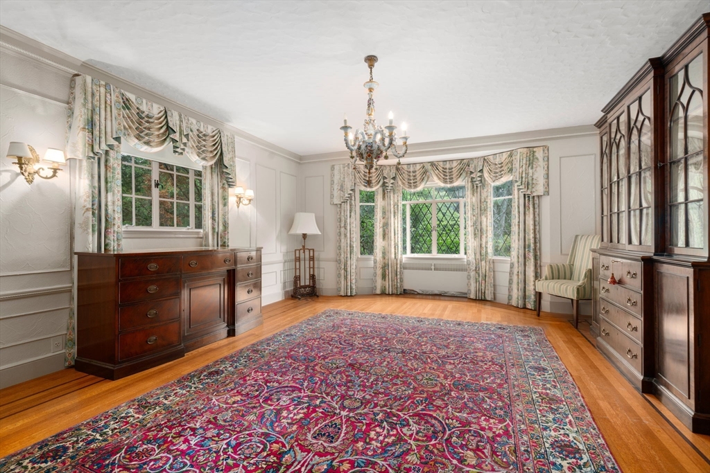 43 Monadnock Road Wellesley, MA 02481 - Photo 7 of 42