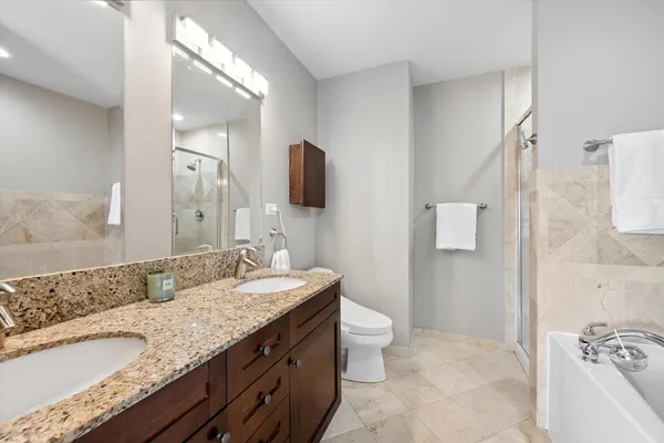 $775,000 | 2117 West Belmont Avenue, Unit 4, Chicago, IL 60618