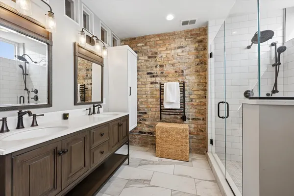 $775,000 | 2117 West Belmont Avenue, Unit 4, Chicago, IL 60618