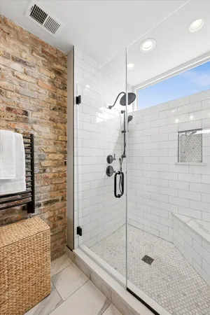 $775,000 | 2117 West Belmont Avenue, Unit 4, Chicago, IL 60618
