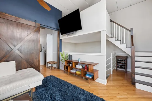 $775,000 | 2117 West Belmont Avenue, Unit 4, Chicago, IL 60618