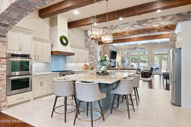 $1,388,000 | 301 Opus One Drive, Broussard, LA 70518