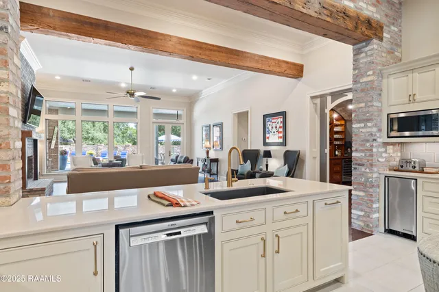 $1,388,000 | 301 Opus One Drive, Broussard, LA 70518