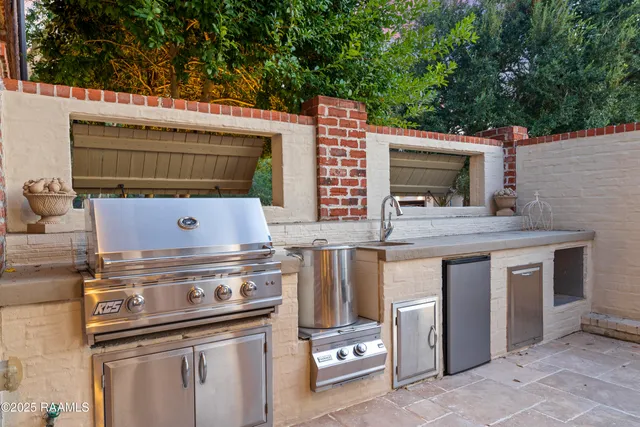 $1,388,000 | 301 Opus One Drive, Broussard, LA 70518