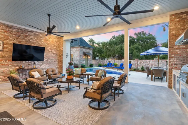 $1,388,000 | 301 Opus One Drive, Broussard, LA 70518