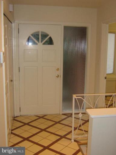 4002 Highview Drive Silver Spring, MD 20906 - Photo 3 of 30 Entrance / Foyer