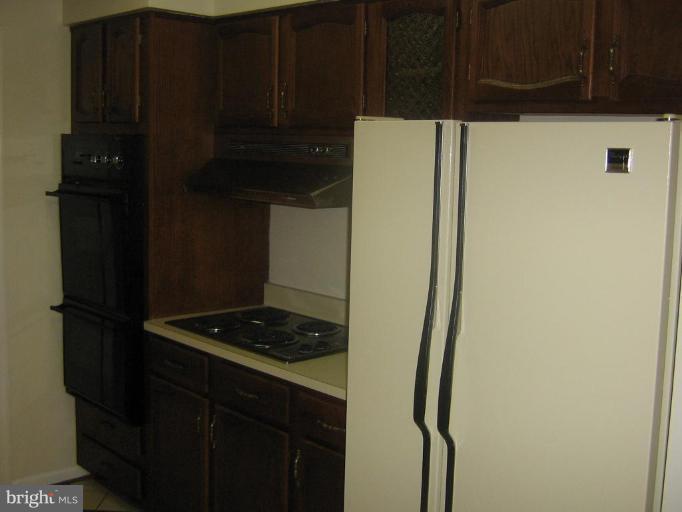 4002 Highview Drive Silver Spring, MD 20906 - Photo 9 of 30 Kitchen #2