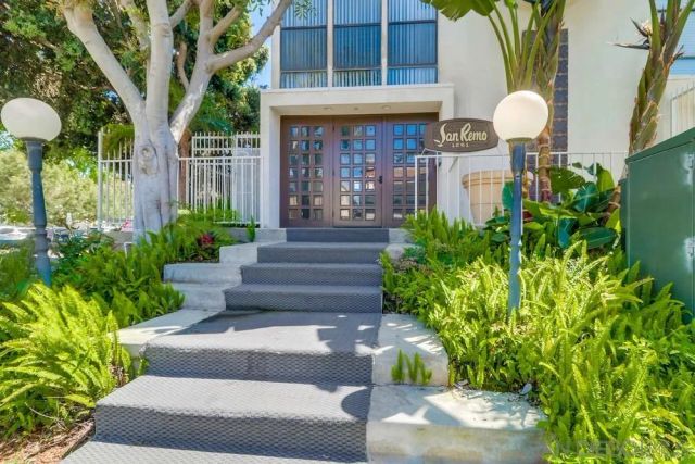 a house view with outdoor space